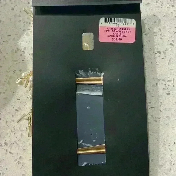 Gold colored Barrette with pearl like beads - Picture 2 of 2